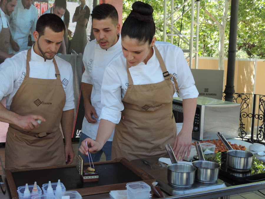 El certamen de Cervezas Alhambra acogió la entrega de Bib Gourmand Andalucía 2019, de Michelín